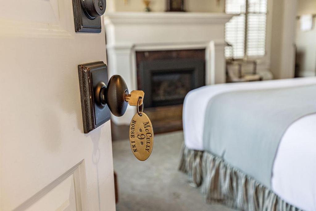 Mccully House Inn Джаксънвил Екстериор снимка