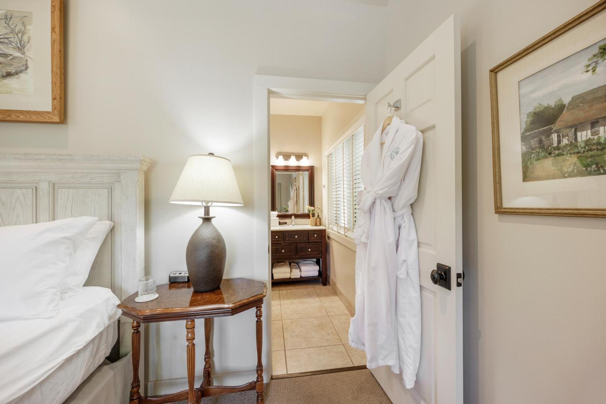 Mccully House Inn Джаксънвил Стая снимка