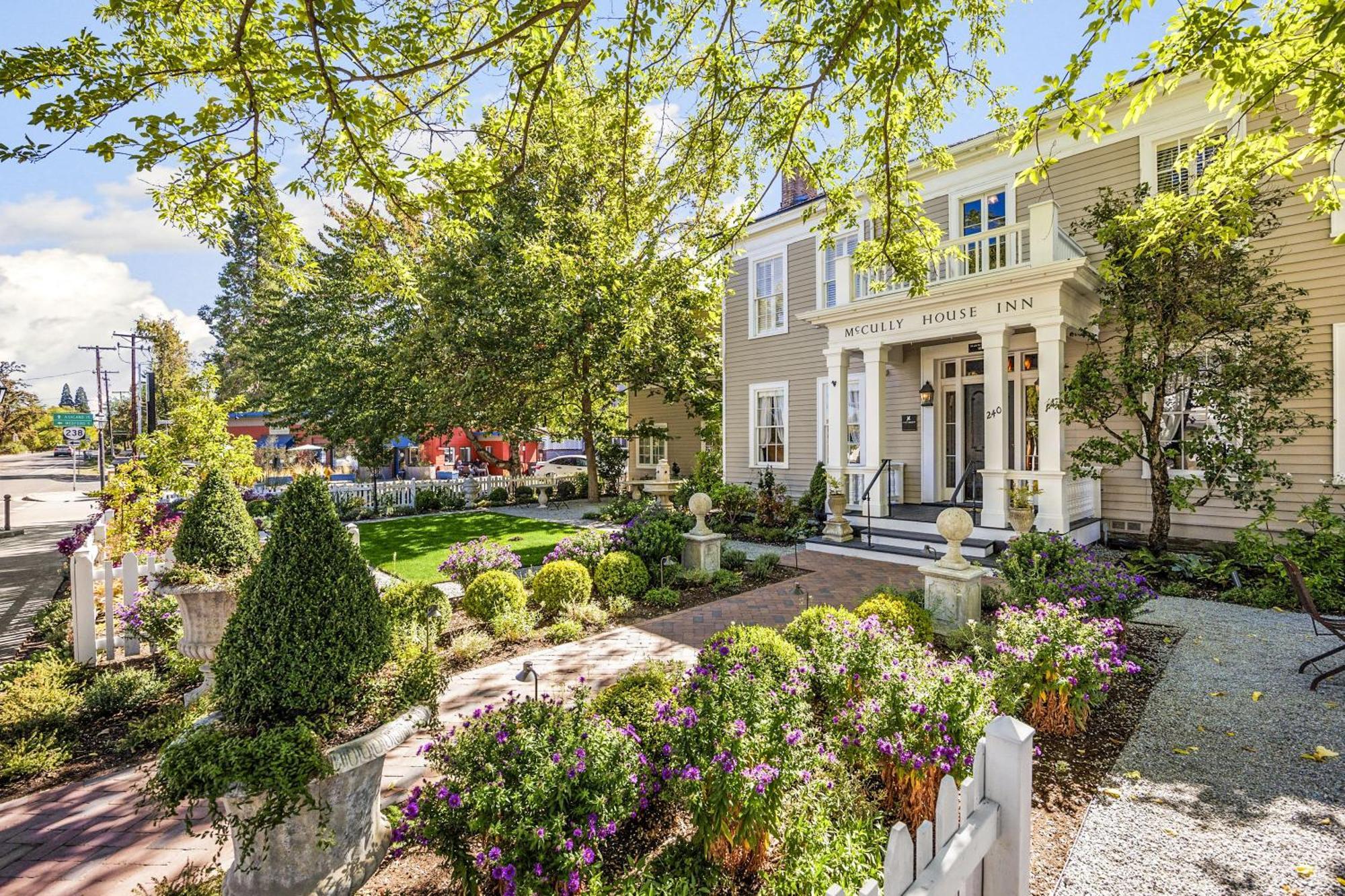 Mccully House Inn Джаксънвил Екстериор снимка